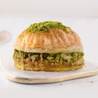 Karakoy-Gulluoglu-Baklava-Burger-2